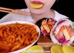 在新加坡小姐姐吃寿司,寿司的诱惑与魅力