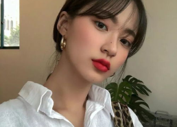 短发高马尾小姐姐头像,尽显青春活力小姐姐风采